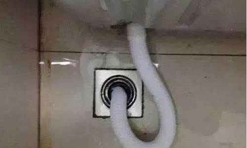 洗衣机下水管道堵塞怎么疏通-洗衣机地漏堵了用什么疏通